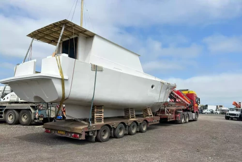Tractor Unit + Fassi 820 HIAB